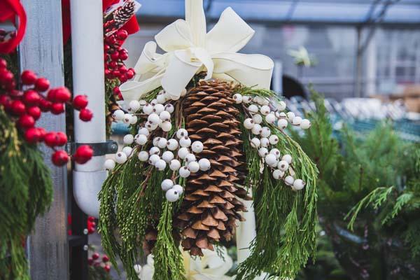 Pinecone Pendant White