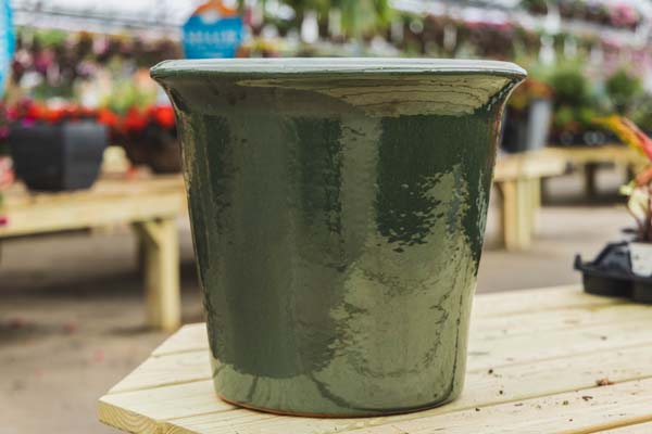 12" Green Flared Pot