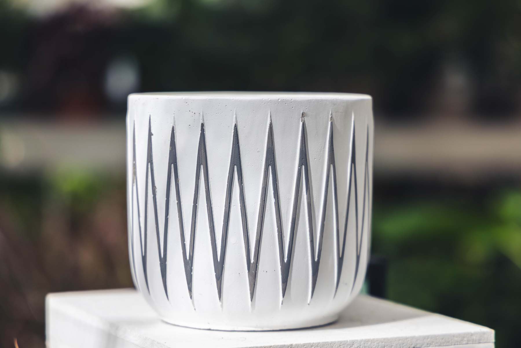 5.5" Zig-Zag Cache Pot