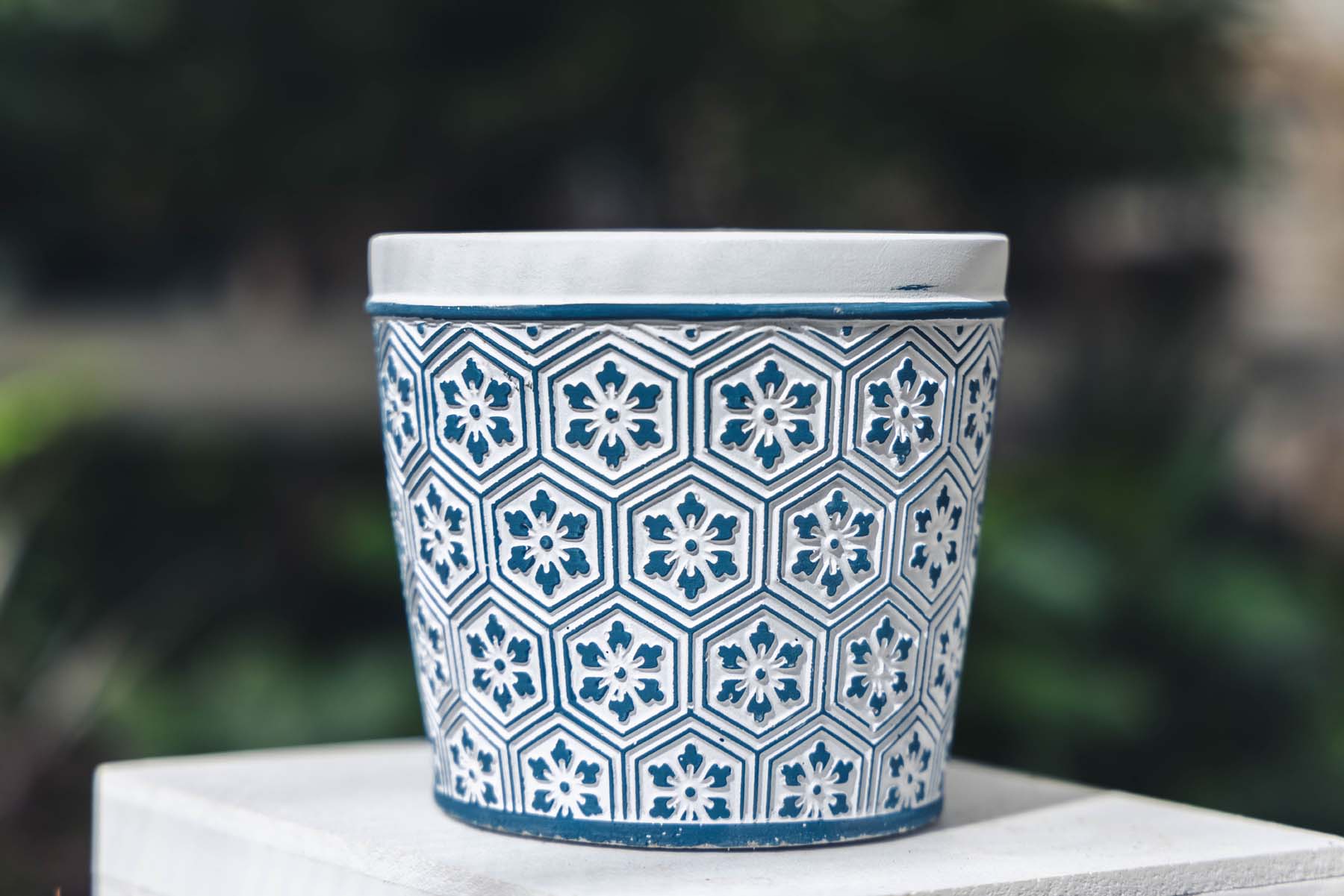 5.5" Blue & White Floral Cache Pot