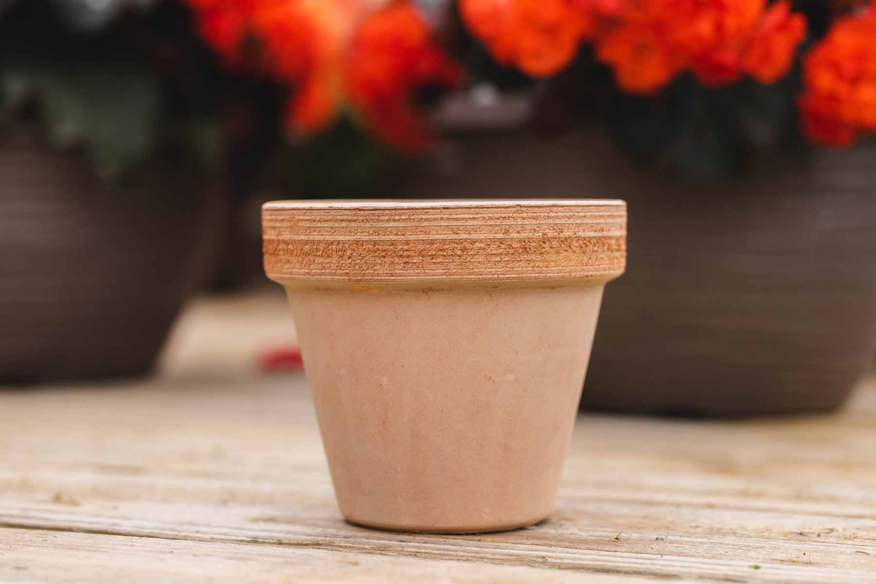 15cm Scratched Light Orange Pot