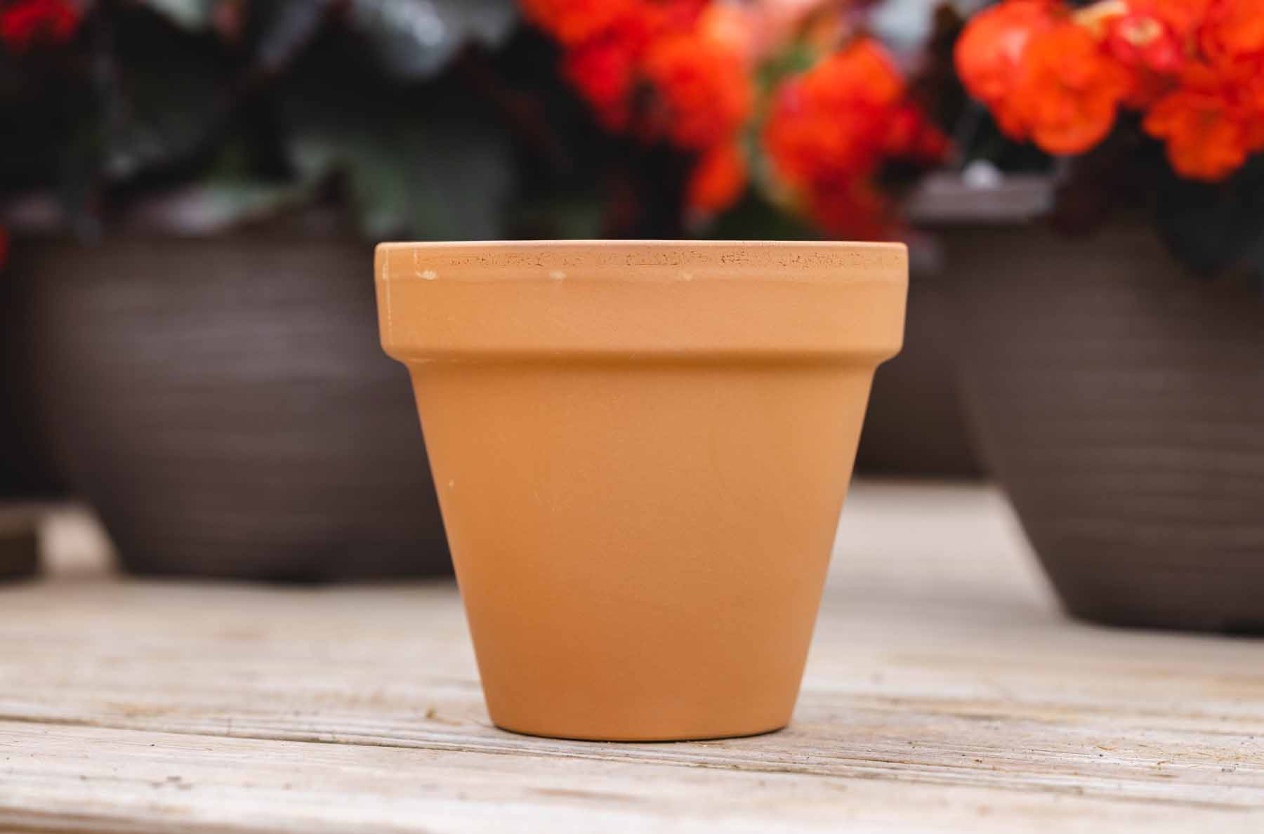 11cm Orange Pot