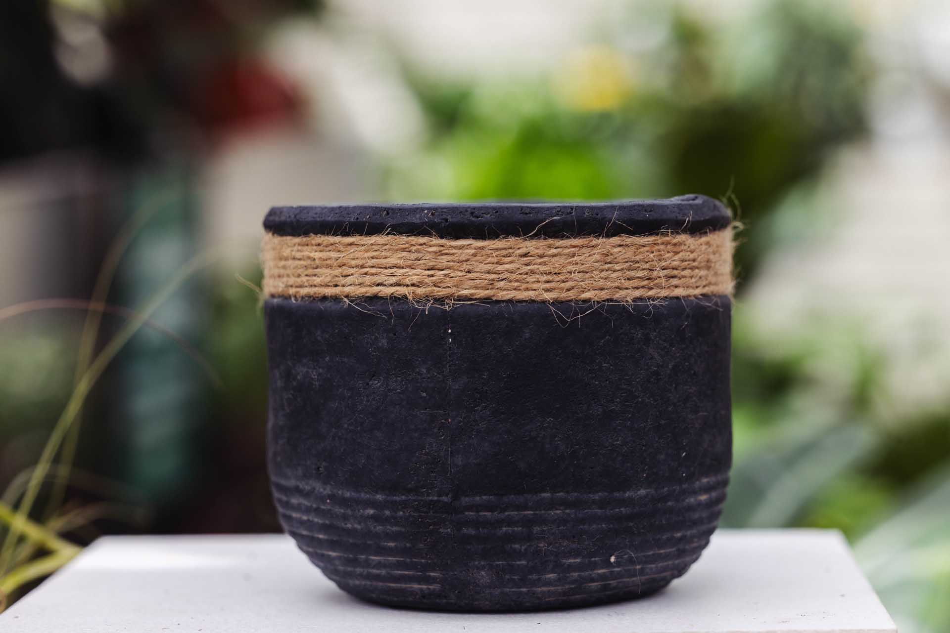 5" Black with Rope Cache Pot