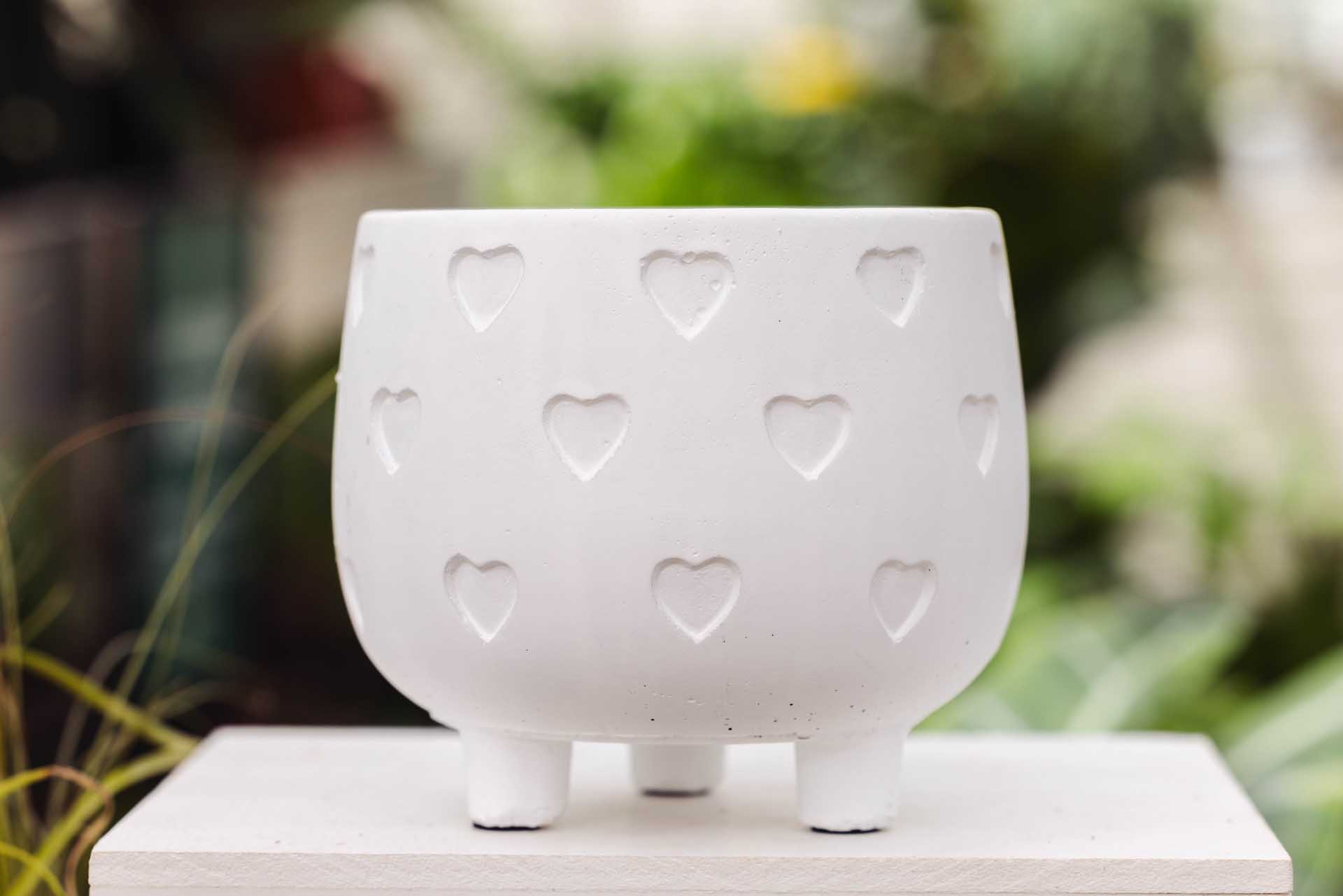 7" White Heart Footed Cache Pot