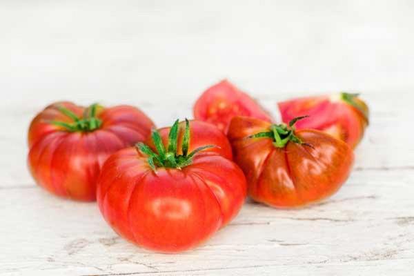 Heirloom Tomato 'Brandywine' Grafted 12" w/cage