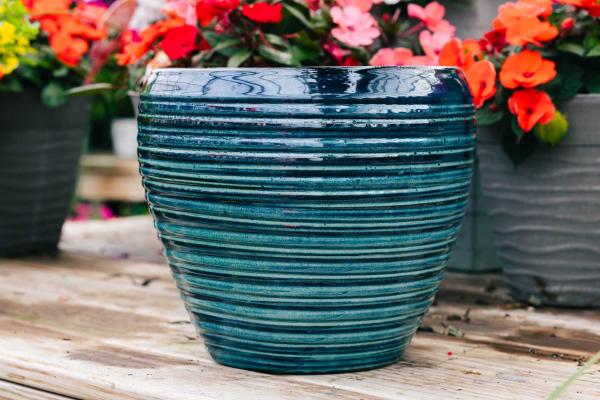 10" Green Round Scratch Egg Pot