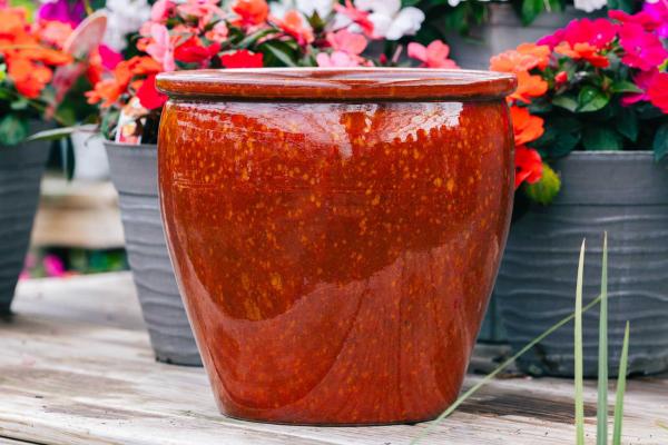 18" Orange Pot with Lip